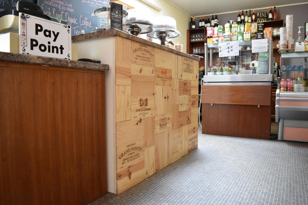 Westhouse Cafe N39 E0A6 Bed & Breakfast Longford Room photo